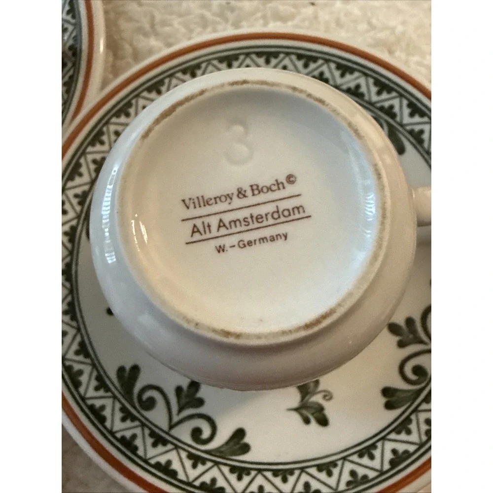 Villeroy & Boch Alt Amsterdam (4)Cup & Saucer Floral Pattern Vitro Porcelain